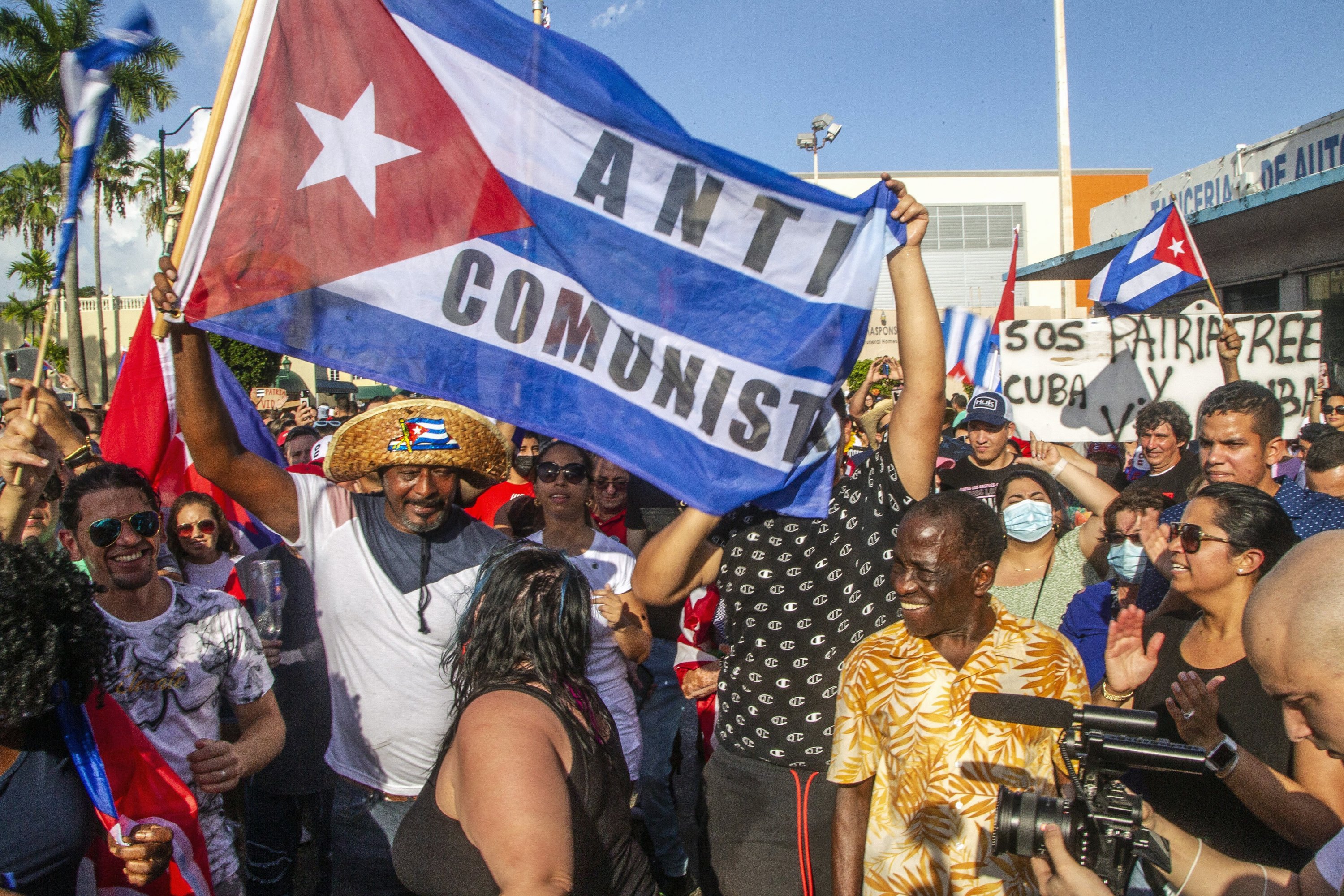Thousands join rare anti-government protests in Cuba | Daily Sabah