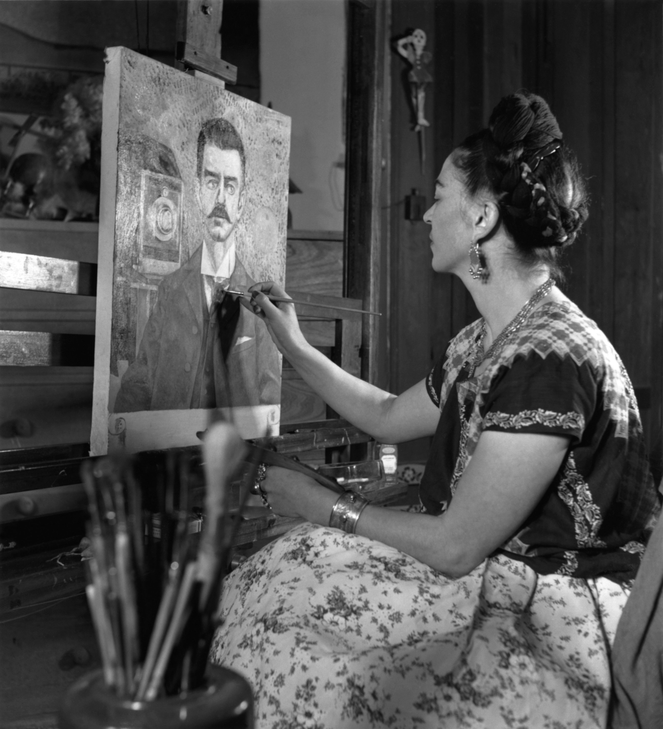 Frida Kahlo Remembering Mexican Painter Honoring Resistance Life   128639 