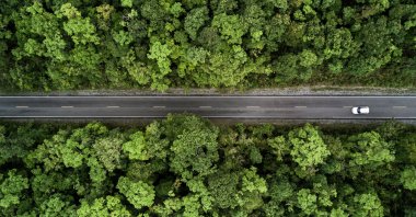 It's a good idea to take a 15-minute break every two hours when you're heading somewhere on vacation by car. (Shutterstock Photo) 