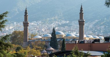 Drone picture of Bursa's Grand Mosque (Ulu Camii). (Shutterstock Photo) 