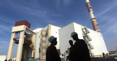 The reactor building at the Russian-built Bushehr nuclear power plant in southern Iran, located 1,200 kilometers (745 miles) south of Tehran, Iran, Oct. 26, 2010. (AFP Photo)