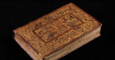 "Amyris, de vita et gestis Mahometi Turcorum imperatoris" ("Emir: The Life and Conquests of Mehmet the Turkish Emperor"), a Latin 5,000-line epic poem written by Gian Mario Filelfo in honor of Sultan Mehmed the Conqueror, in 1475. (AA Photo)