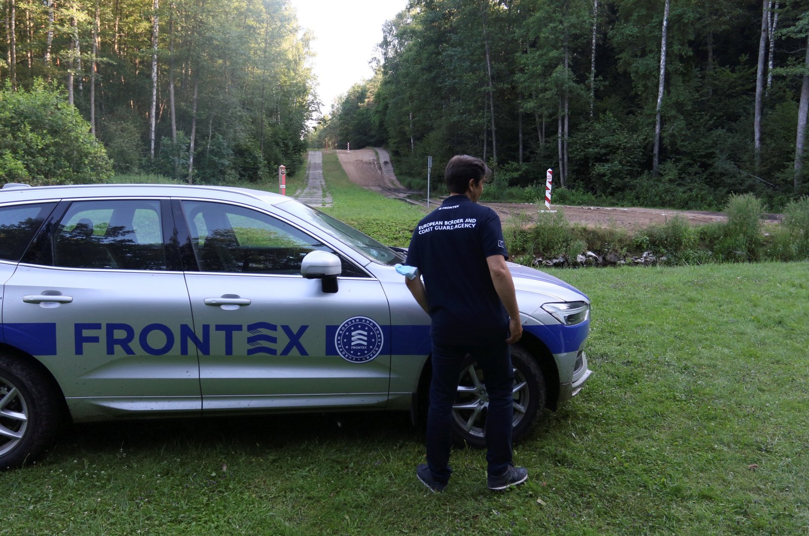 A member of the European Union border agency Frontex in Kapciamiestis BCU, Lithuania, July 19, 2021. (EPA Photo)