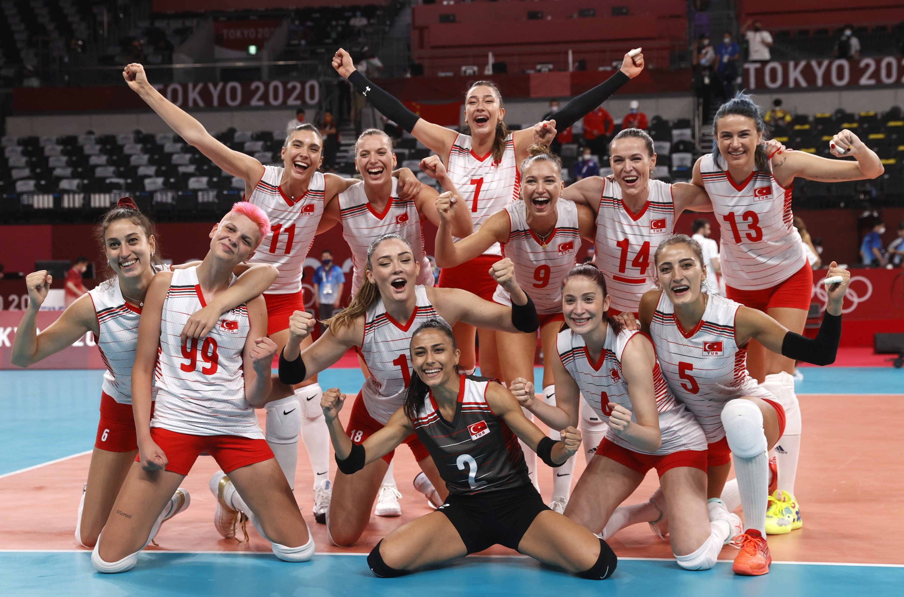 Turkey women's volleyball team stuns defending Olympic champion China ...