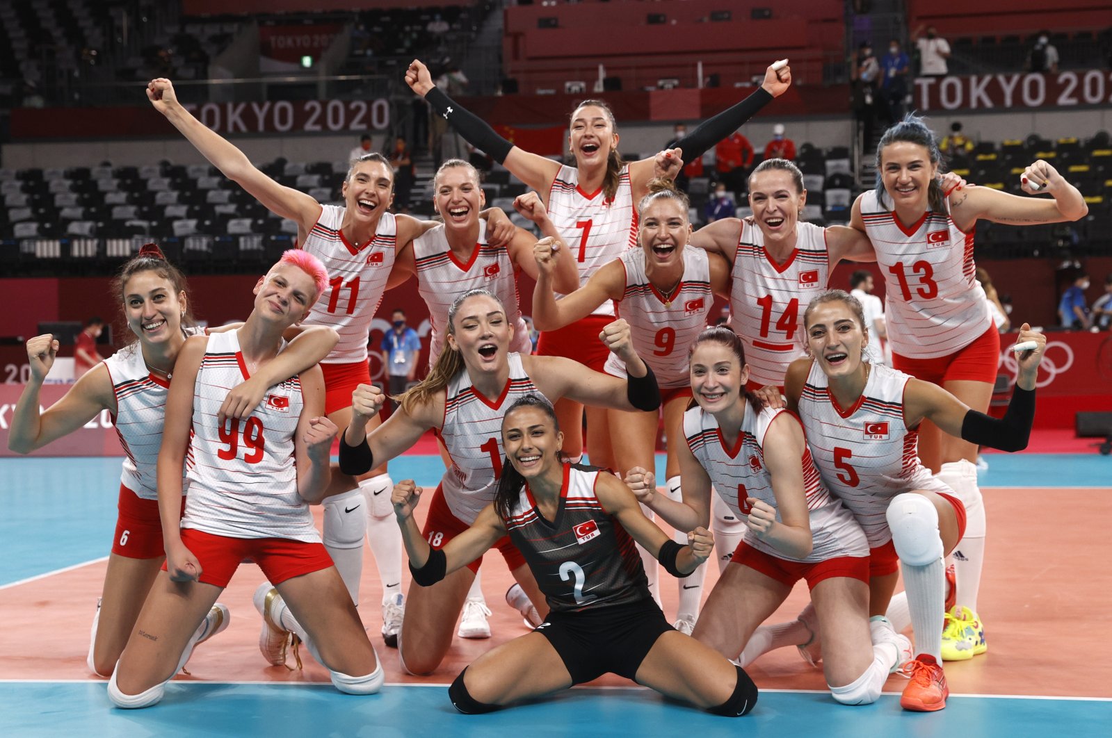 Turkey women's volleyball team stuns defending Olympic champion China