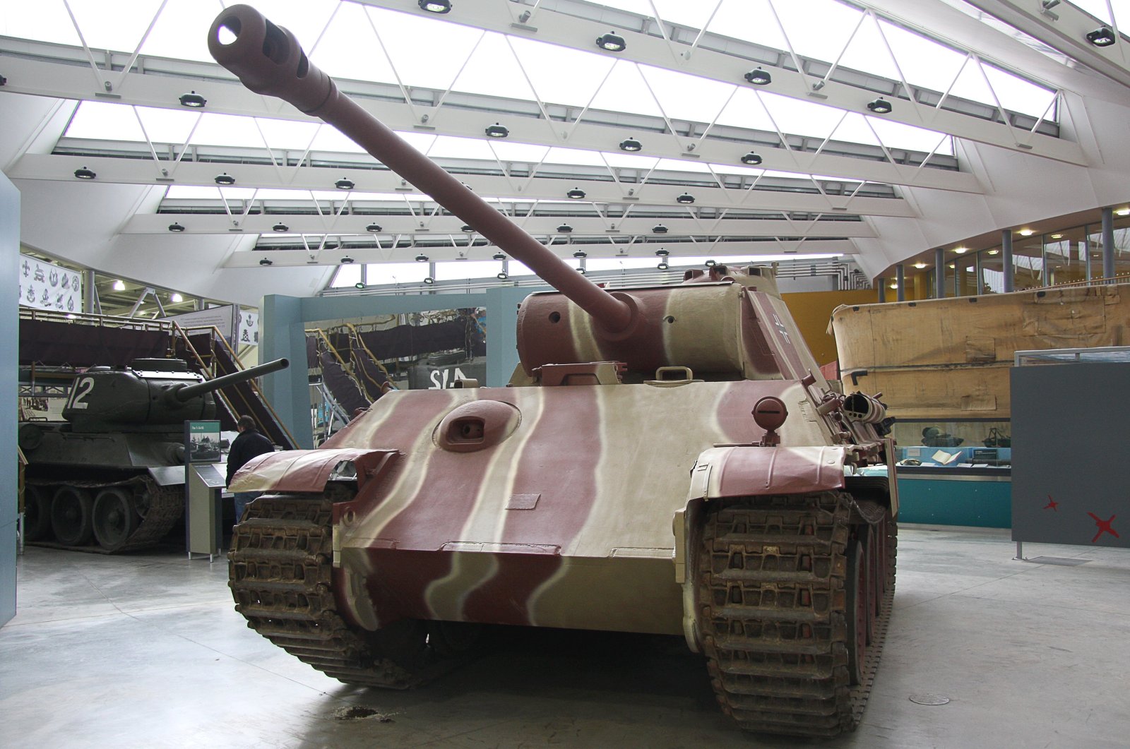 Танк пантера в музее Танк пантера в музее