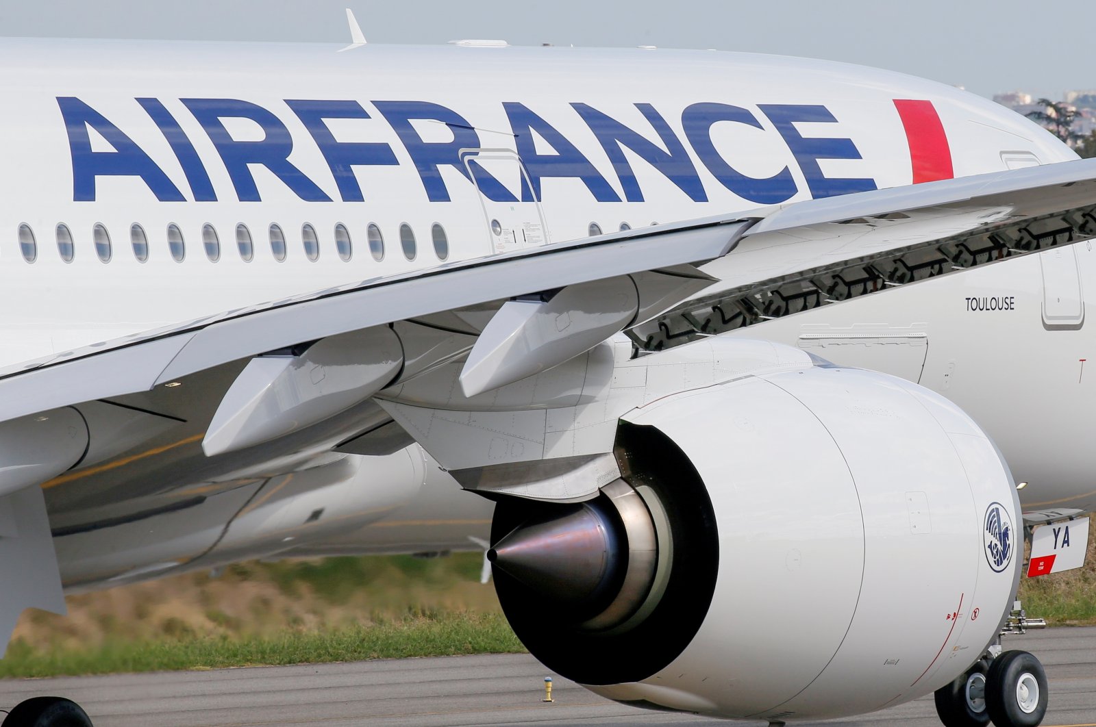 The first Air France Airbus A350 prepares to take off after a ceremony at the aircraft builder's headquarters in Colomiers near Toulouse, France, Sept. 27, 2019. (Reuters Photo)