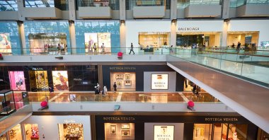 An interior of a shopping mall in Singapore, Jan. 20, 2020. (Shutterstock Photo)