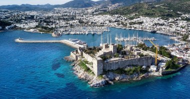 Panoramic view of Bodrum harbor and ancient castle in Muğla province. (Shutterstock Photo)