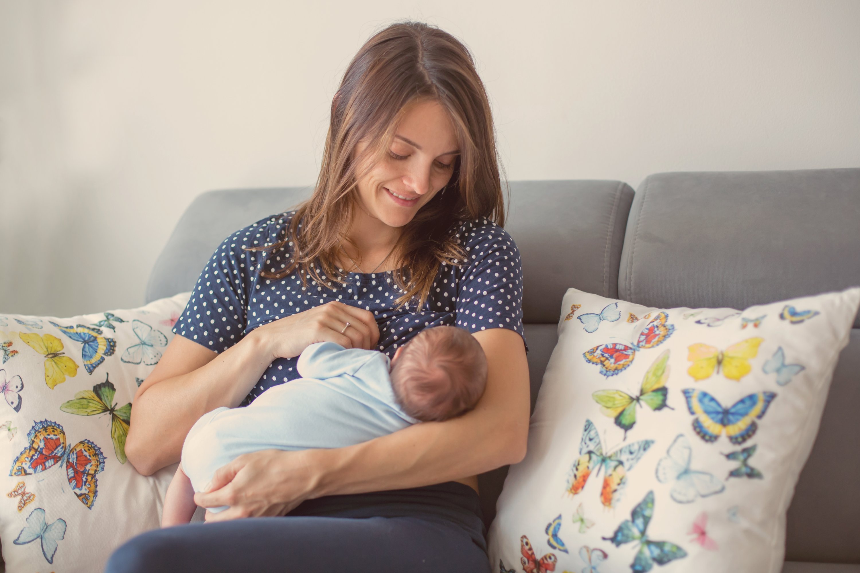 UNICEF Turkey officials say the benefits of breastfeeding outweigh risks associated with the virus. (Shutterstock Photo)