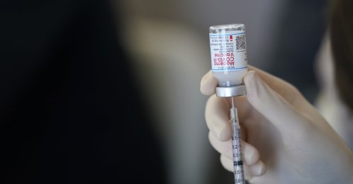 A worker readies syringes with the Moderna COVID-19 vaccine in Metairie, Lousiana, U.S., March 29, 2021. (AP Photo)