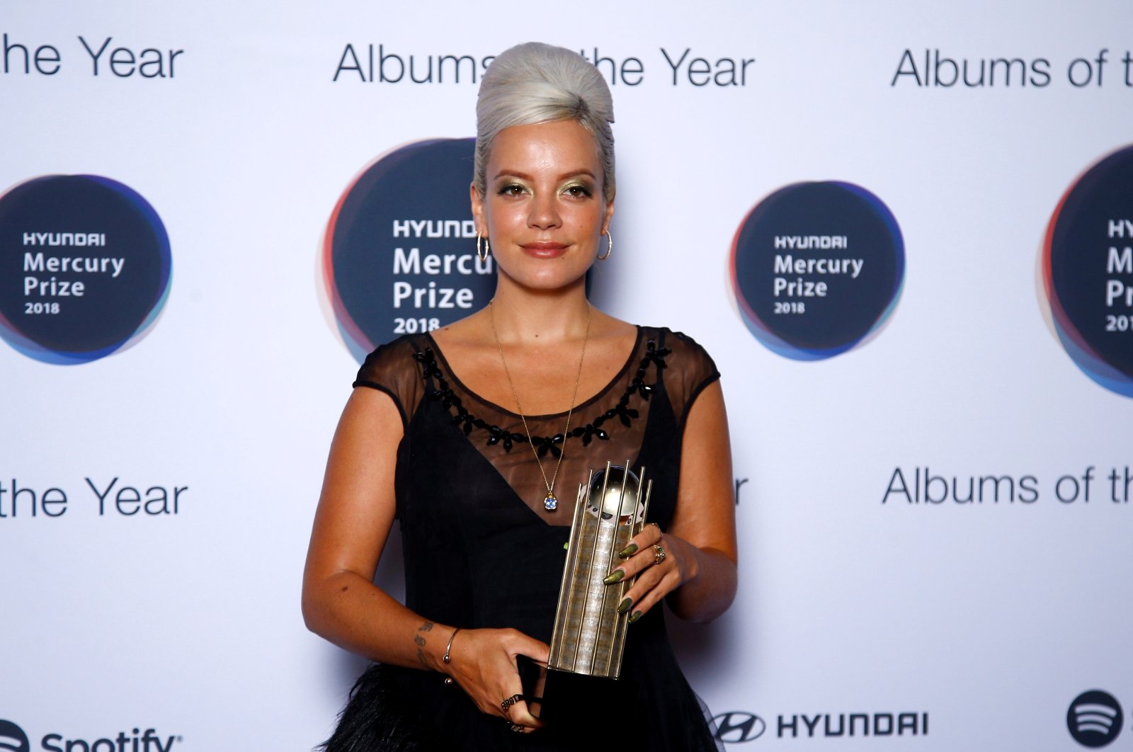 Lily Allen, whose album "No Shame" was nominated for the Mercury Prize 2018, poses for a photograph ahead of the ceremony at the Hammersmith Apollo in London, Britain, Sept. 20, 2018. (REUTERS Photo)