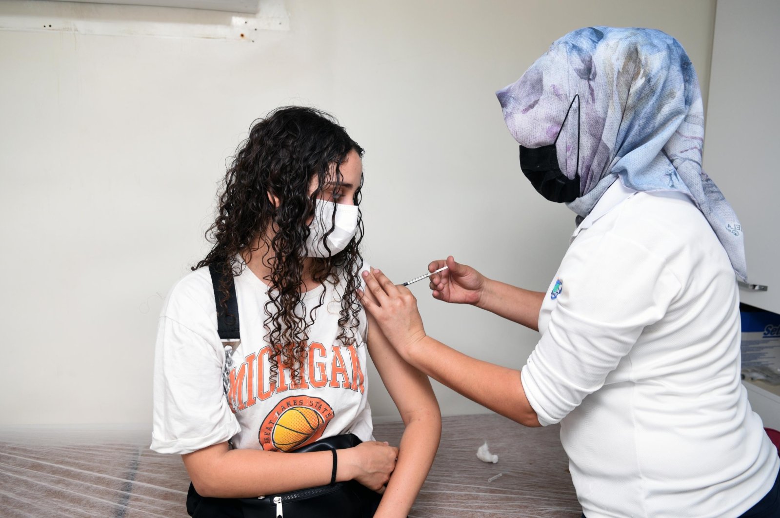 A woman gets vaccinated in Manavgat district, in Antalya, southern Turkey, Aug. 12, 2021. (İHA PHOTO)