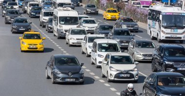 Vehicles are seen on a road amid dense traffic in Istanbul, Turkey, April 29, 2021. (Shutterstock Photo)