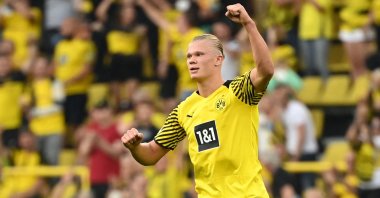 Dortmund's Norwegian forward Erling Braut Haaland celebrates after scoring his side's fifth goal during a German Bundesliga match against Eintracht Frankfurt in Dortmund, Germany, Aug. 14, 2021. (AFP Photo)
