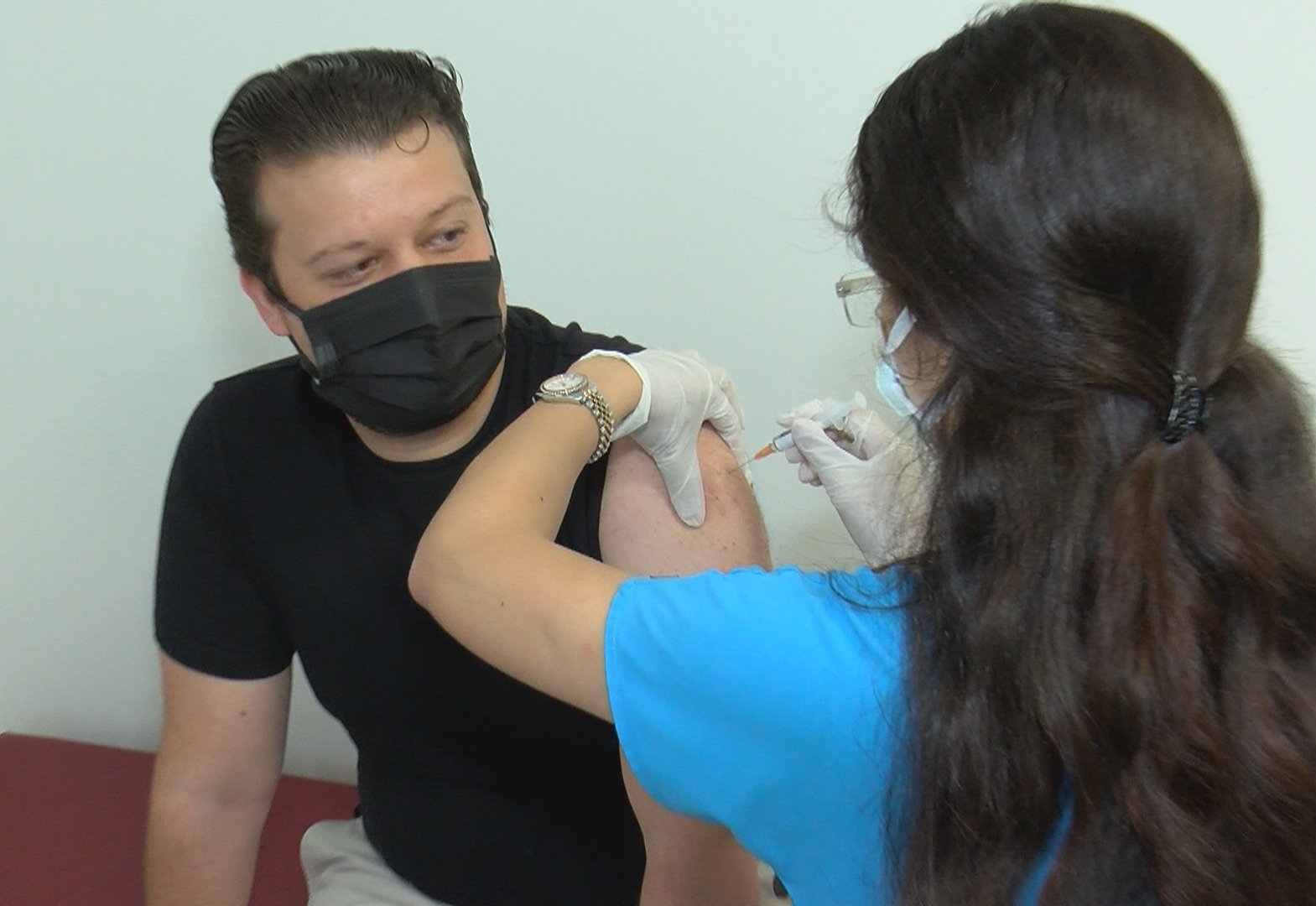 A volunteer gets vaccinated for the study, in Istanbul, Turkey, Aug. 19, 2021. (DHA PHOTO) 