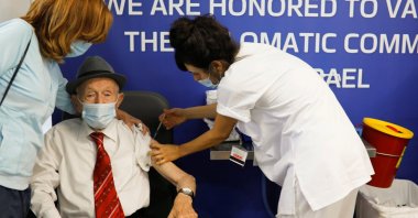 Holocaust survivor Yehuda Widawski, 102, receives his third dose of a COVID-19 vaccine at Sourasky Medical Center (Ichilov Hospital) in Tel Aviv, Israel, Aug. 1, 2021. (Reuters Photo)