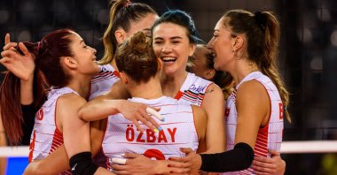 The Turkish women's volleyball team celebrates its 3-0 win against Sweden following the CEV European Volleyball Championship Group D match in Cluj Napoca, Romania, Aug. 22, 2021. (DHA Photo)
