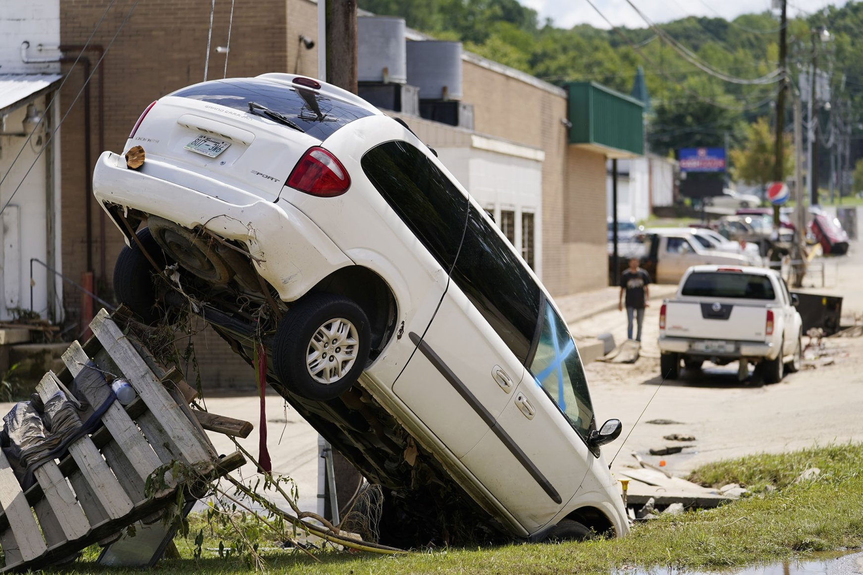 In photos: More than 20 dead after flash floods in Tennessee | Daily Sabah