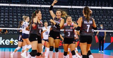Turkey women's national team players celebrate a point against Finland in the 2021 CEV Women's European Volleyball Championship, Cluj-Napoca, Romania, Aug. 23, 2021. (AA Photo)