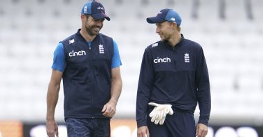 England's Joe Root (R) and James Anderson during a nets session before the 3rd Test against India at Headingley cricket ground, Leeds, England, Aug. 24, 2021. (AP Photo)