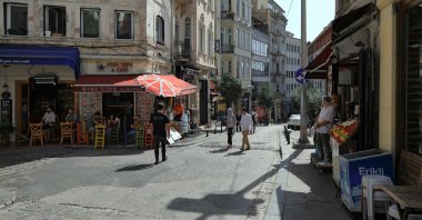 A street view of Istanbul's Beyoğlu district. (Shutterstock Photo)