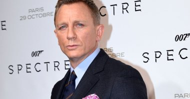 British actor Daniel Craig poses for pictures during the French premiere of the James Bond film “Spectre” in Paris, France, Nov. 1, 2015. (AFP Photo)