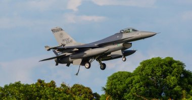 A F-16V belonging to Taiwan prepares for landing, releasing a tail hook for emergency use only, Chiayi, Taiwan, June 5, 2021. (Shutterstock Photo)