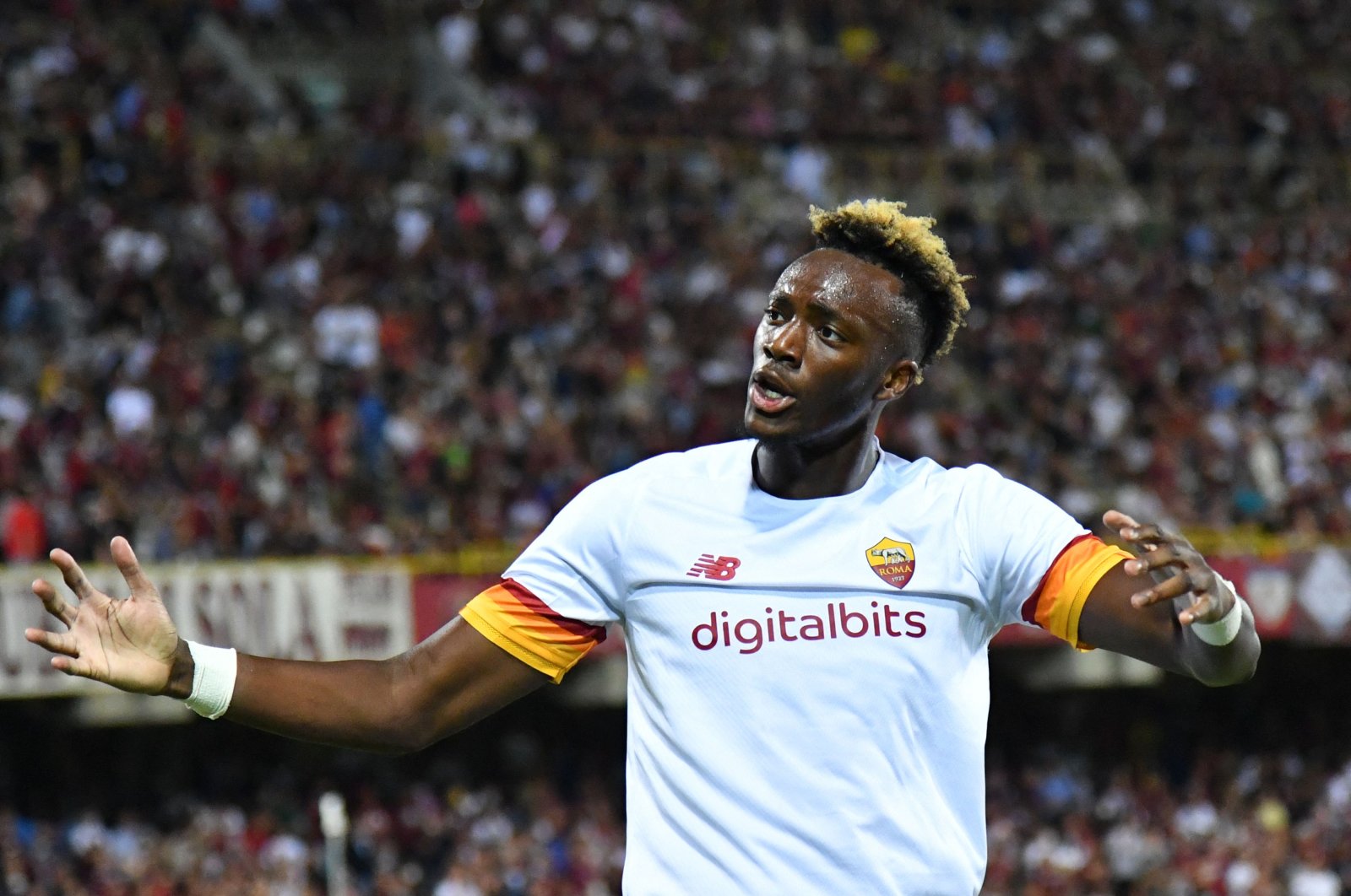 Roma's Tammy Abraham celebrates a goal in a Serie A football match against Roma at Arechi stadium in Salerno, Italy, Aug. 29, 2021. (AFP Photo)
