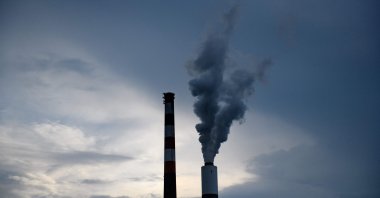The GenOns Cheswick Power Station, which still burns coal to produce 637 megawatts of electricity for the region, about 15 miles northeast of Pittsburgh in Cheswick, Pennsylvania, U.S., June 7, 2021. (AFP File Photo)