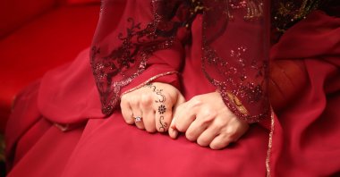 Turkish henna night. (Shutterstock Photo) 
