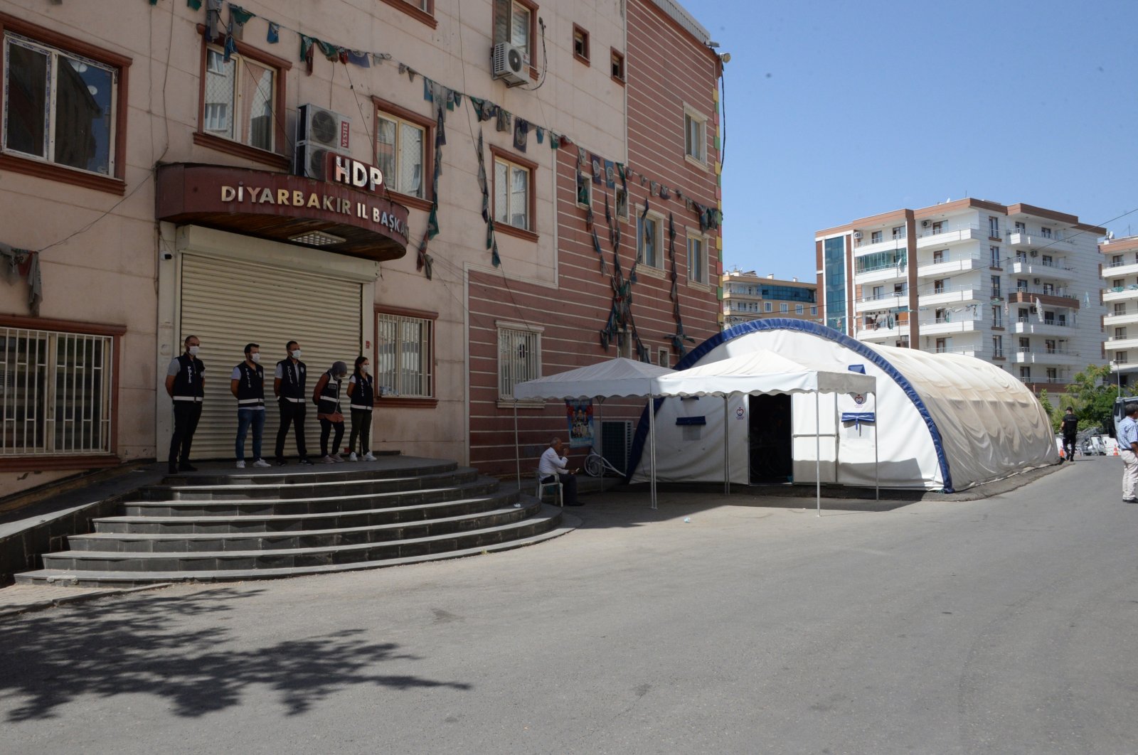 Families protest in front of the pro-PKK Peoples’ Democratic Party (HDP) headquarters in Diyarbakır, Turkey, Aug. 29, 2021 (DHA Photo)