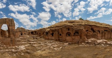A general view from the ancient city of Dara, Mardin, southeastern Turkey, Jun 15, 2019. (Shutterstock Photo)