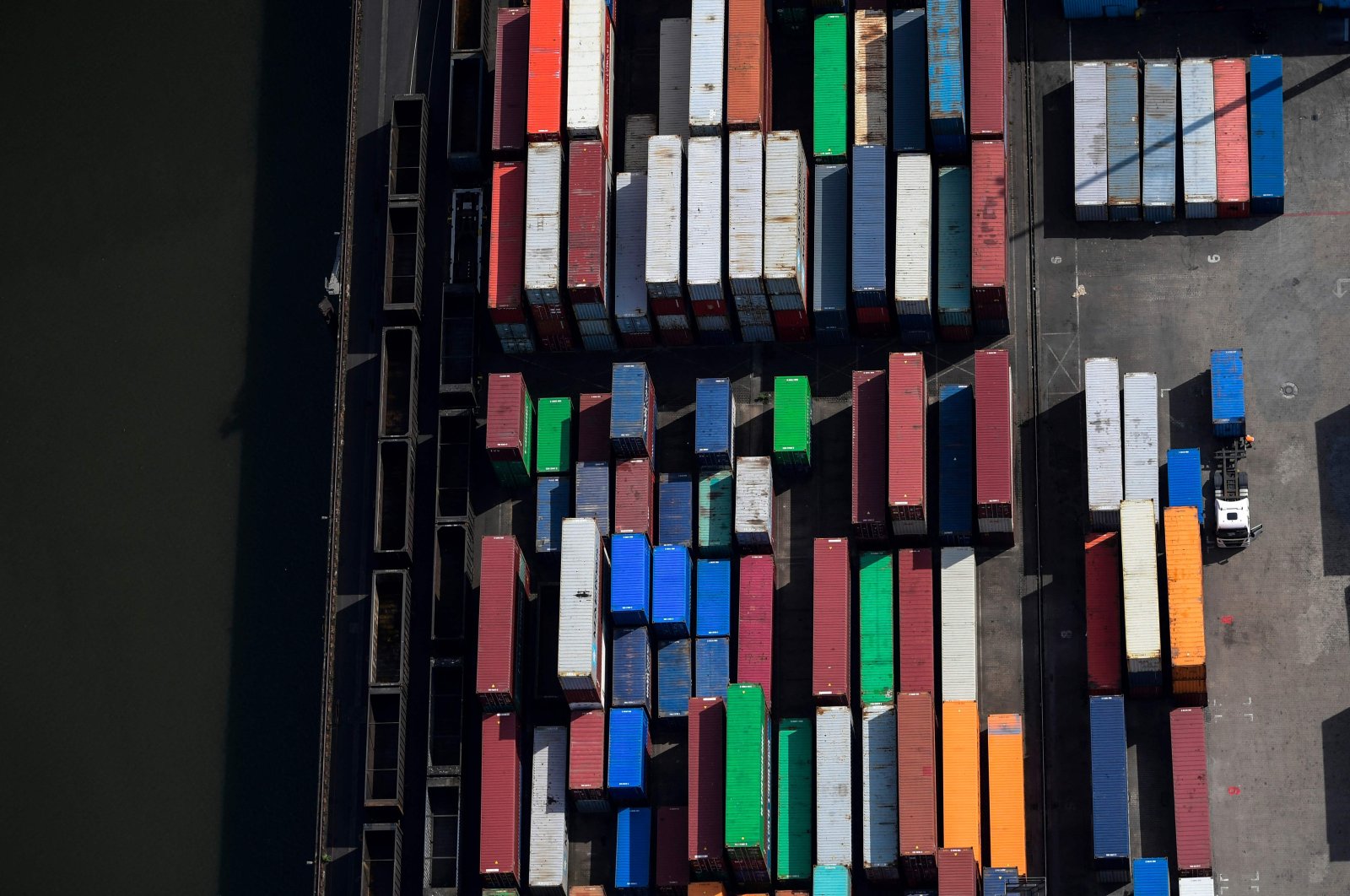 Containers are parked at the harbor of Duisburg, western Germany, May 8, 2020. (AFP Photo)