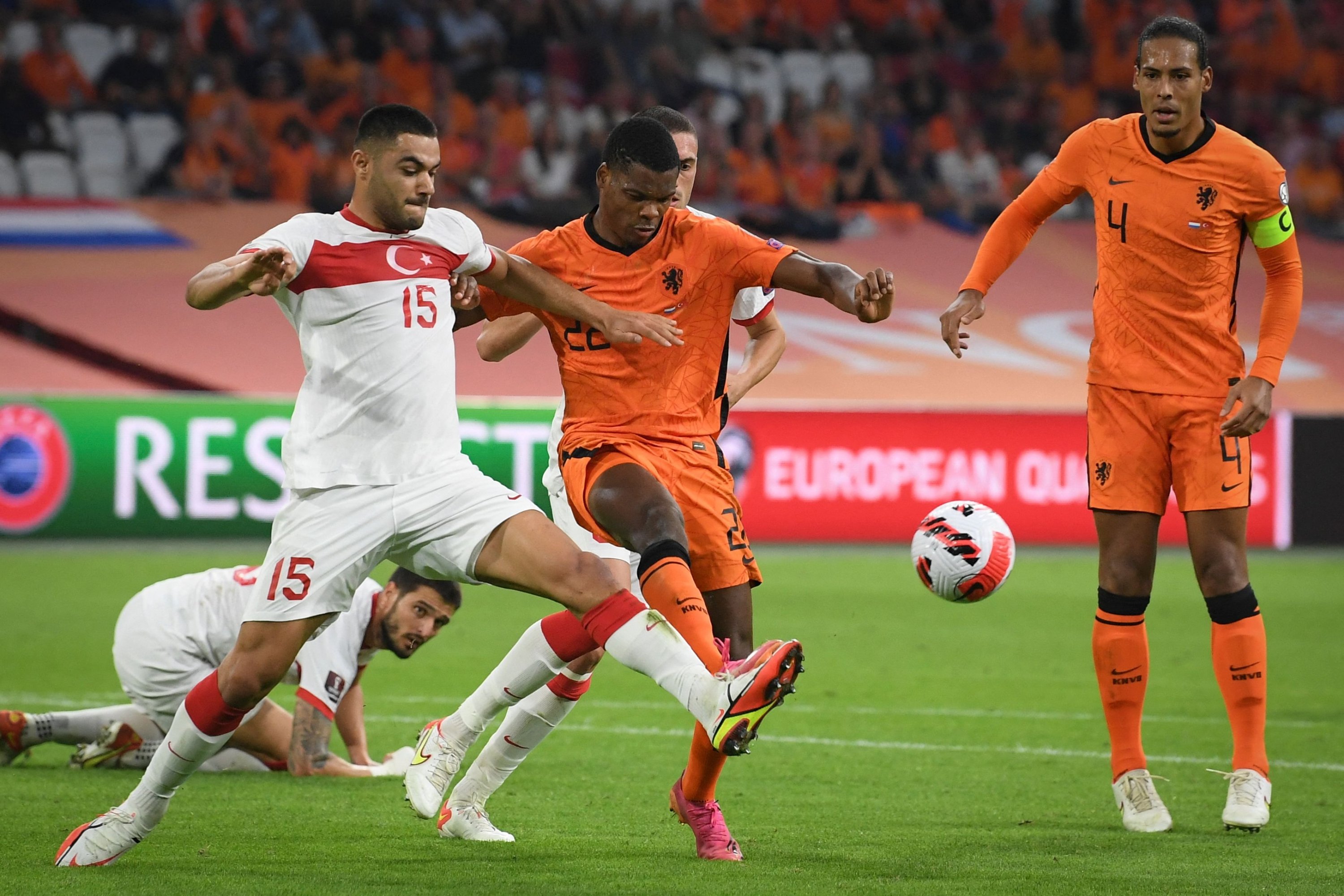 World Cup Qualifiers: Netherlands 6 – Turkey 1!