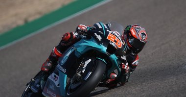 Fabio Quartararo races during the Aragon MotoGP in Alcaniz, Spain, Oct. 18, 2020. (REUTERS PHOTO)