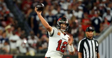 Tom Brady (12) of the Tampa Bay Buccaneers looks to pass against the Dallas Cowboys during the third quarter at Raymond James Stadium, Tampa, Florida, U.S., Sept. 9, 2021. (AFP Photo)