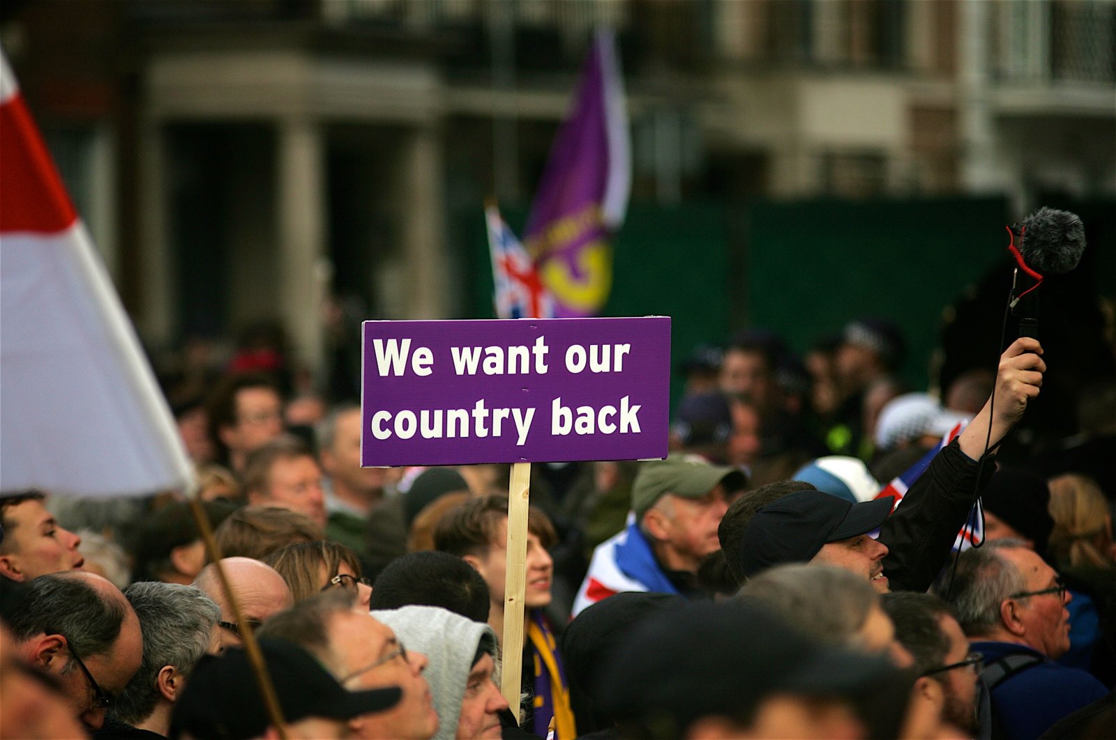 UKIP supporters join Gerard Batten and Tommy Robinson on the Brexit rally organized by U.K. Independence Party, London, U.K., Sept. 12, 2018. (Shutterstock Photo)