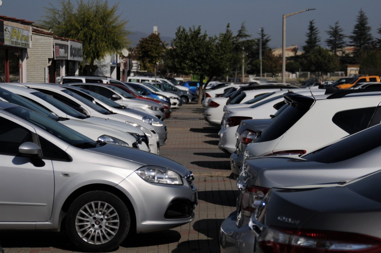 Turkey S Online Used Car Market Prices Hike Sales Drop Daily Sabah