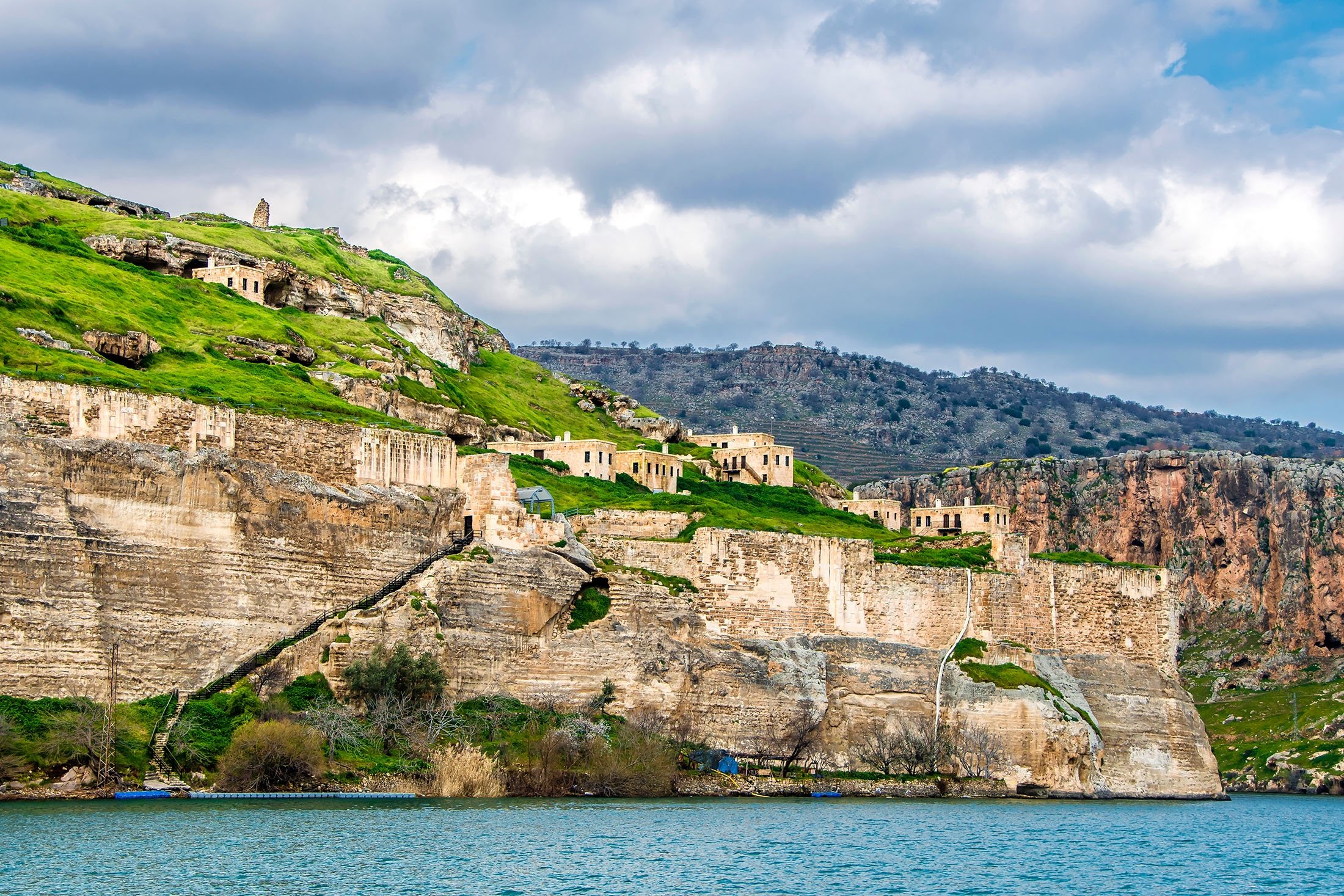Rumkale Castle in Şanlıurfa, Turkey. (Shutterstock Photo)