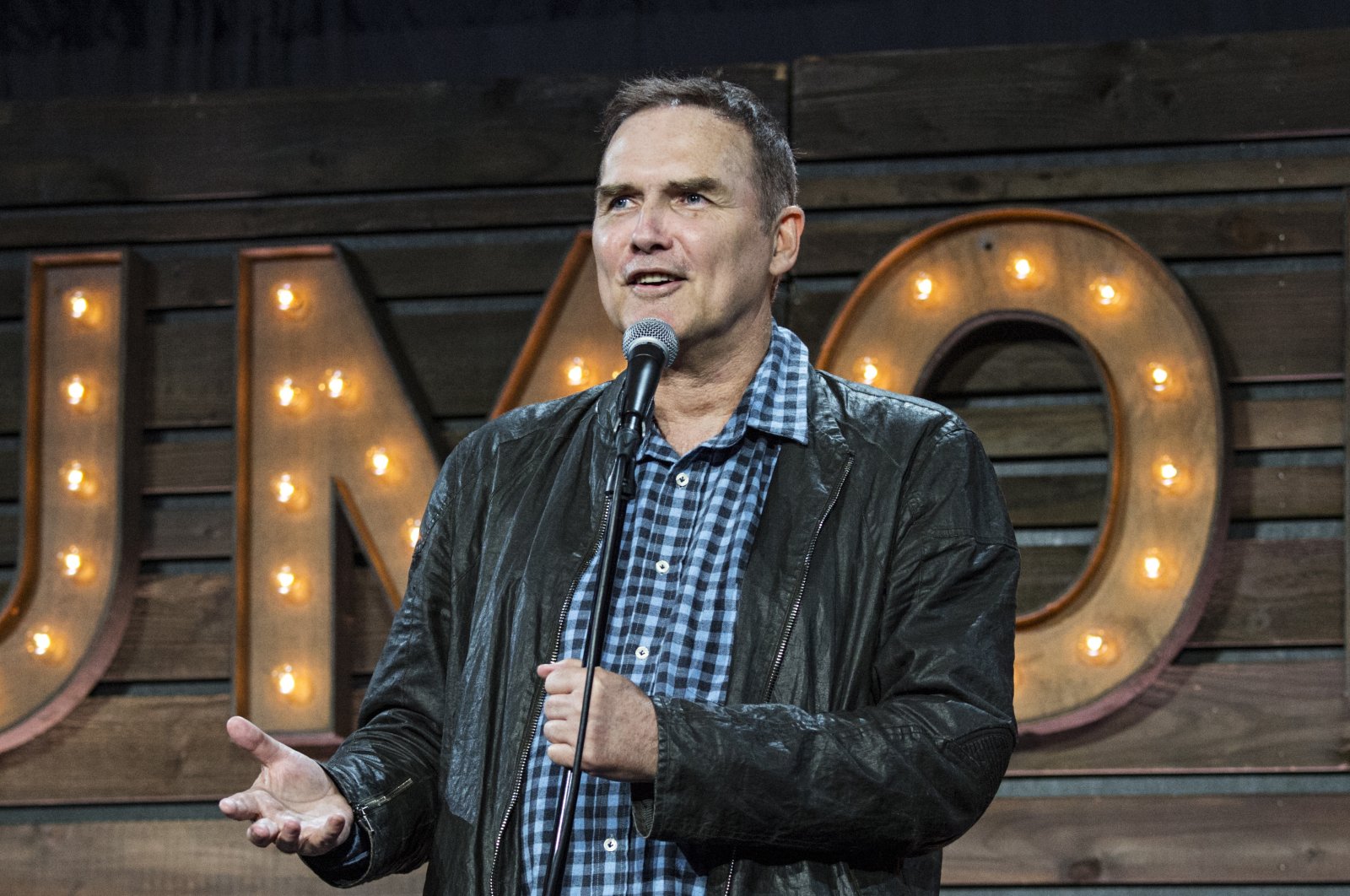 Stand-up comedian Norm Macdonald, who died after a nine-year battle with cancer that he kept private, appearing for a live show at KAABOO 2017 in San Diego, California, U.S., Sept. 16, 2017.  (AP File Photo)