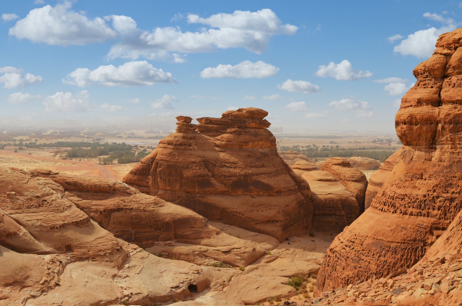Desert landscape in Saudi Arabia. (Shutterstock Photo) 