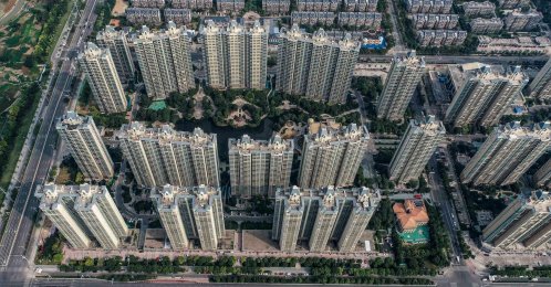 This aerial photo shows a housing complex by Chinese property developer Evergrande in Huaian in China's eastern Jiangsu province, on Sept. 17, 2021. (AFP Photo)