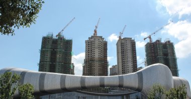 The halted under-construction Evergrande Cultural Tourism City, a mixed-used residential-retail-entertainment development, in Taicang, Suzhou city, eastern Jiangsu province, China, Sept. 17, 2021. (AFP Photo)
