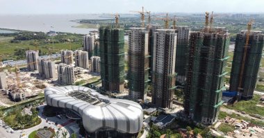 The halted under-construction Evergrande Cultural Tourism City, a mixed-used residential-retail-entertainment development, in Taicang, Suzhou city, in China's eastern Jiangsu province, Sept. 17, 2021. (AFP Photo)