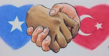 An illustration by Erhan Yalvaç shows two hands clasped in a handshake in front of the flags of Turkey and Somalia.