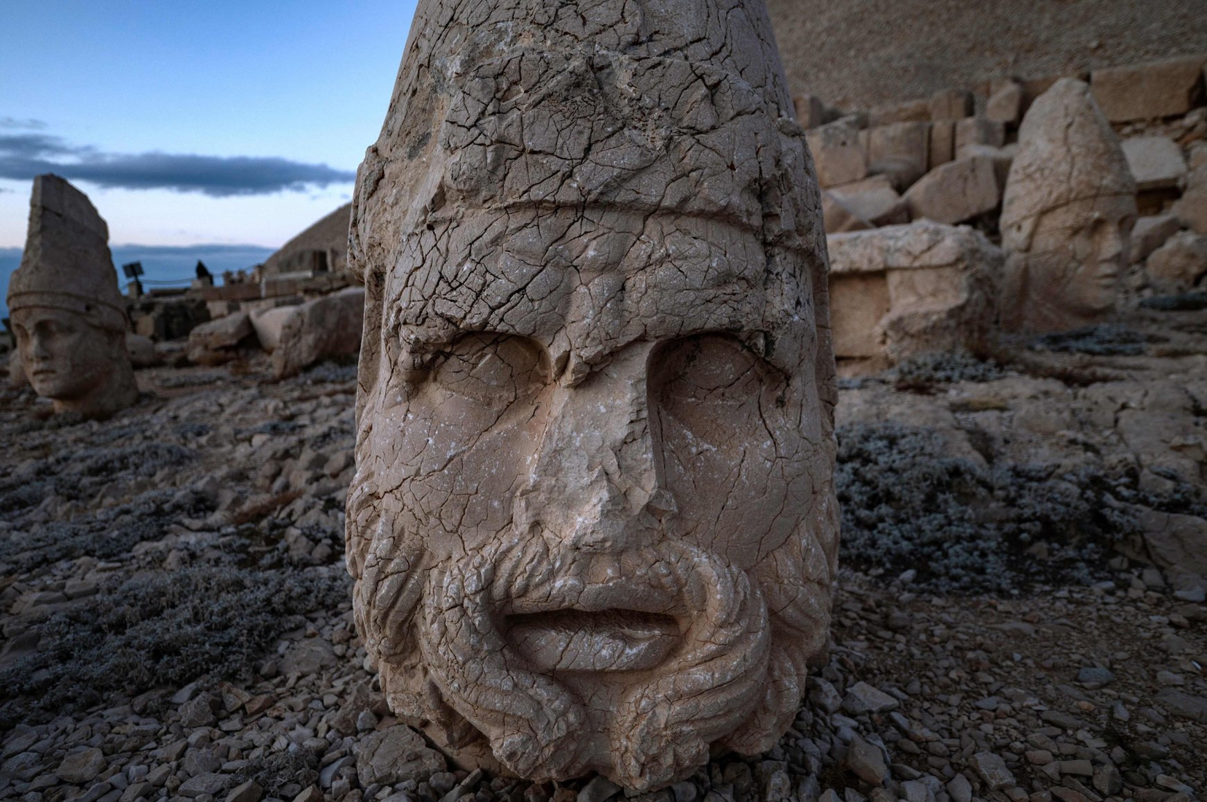 Sunrise, stargazing and massive stone heads at Turkey's Mt. Nemrut ...