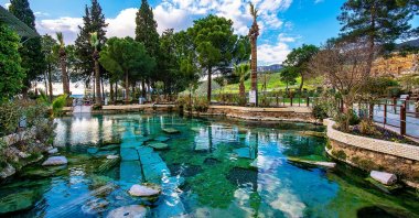 The thermal springs in Pamukkale. (Shutterstock Photo)