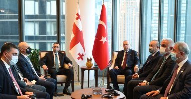 President Recep Tayyip Erdoğan holds a meetıng with Georgian PM Irakli Garibaşvili at Turkish House in New York City, Tuesday, Sept. 21, 2021. (AA Photo)