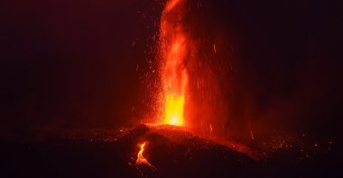 Lava flows from the Cumbre Vieja volcano at the village of El Paso, La Palma, Canary Islands, Sept. 21, 2021. (EPA Photo)
